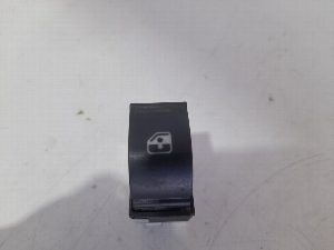 MANDO ELEVALUNAS DELANTERO DERECHO IVECO MS34Y 2021