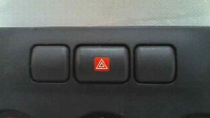 INTERRUPTOR WARNING OPEL ZAFIRA A 2004