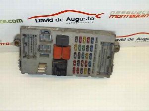 CAJA RELES / FUSIBLES FIAT PUNTO BERLINA (188) 2006