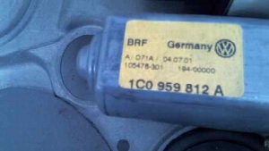 MOTOR ELEVALUNAS TRASERO IZQUIERDO VOLKSWAGEN
