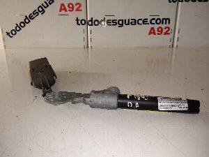 ANCLAJE CINTURON DELANTERO DERECHO RENAULT