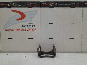 SOPORTE PINZA FRENO DELANTERO IZQUIERDO TOYOTA