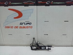 SOPORTE MANETA EXTERIOR DELANTERA DERECHA MERCEDES-BENZ