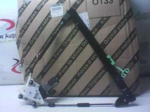 ELEVALUNAS DELANTERO DERECHO FIAT RECAMBIO ORIGINAL 2013
