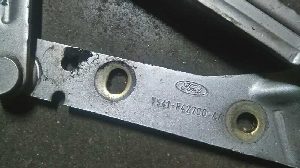 Bisagra Capot Izquierda FORD FOCUS BERLINA (CAK) 2003