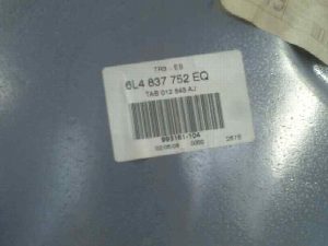 ELEVALUNAS DELANTERO DERECHO SEAT CORDOBA BERLINA (6L2)