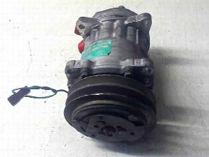 COMPRESOR AIRE ACONDICIONADO RENAULT MAGNUN 2002
