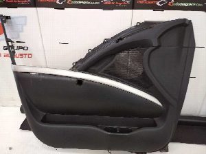 GUARNECIDO PUERTA DELANTERA IZQUIERDA TOYOTA