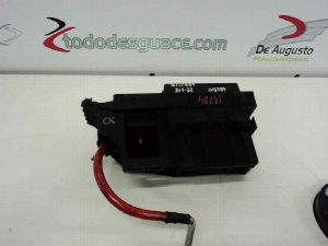 CAJA RELES / FUSIBLES OPEL ASTRA H BER. 2009