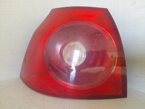 PILOTO TRASERO IZQUIERDO VOLKSWAGEN GOLF V BERLINA (1K1)