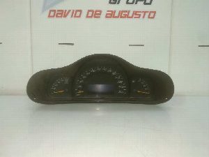 CUADRO INSTRUMENTOS MERCEDES-BENZ