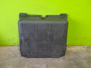 TAPA BATERIA MERCEDES-BENZ AXOR 2-EJES 18 TON 2004 ->