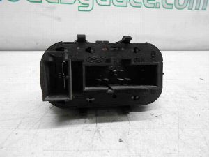 MANDO ELEVALUNAS DELANTERO IZQUIERDO FORD