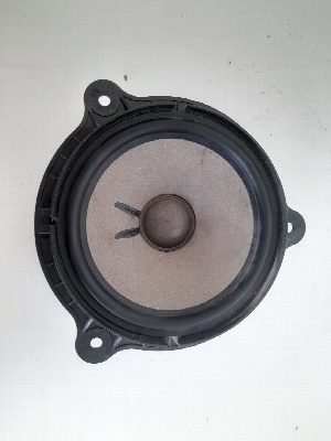 ALTAVOZ DELANTERO DERECHO RENAULT CAPTUR 2015