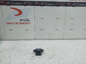 CERRADURA MALETERO / PORTON TOYOTA AURIS 2015
