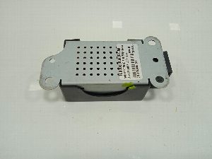 AMPLIFICADOR DE ANTENA VOLKSWAGEN GOLF VI (5K1)