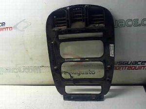 CARCASA CENTRAL DE RADIO Y CLIMA CHRYSLER VOYAGER (RG)