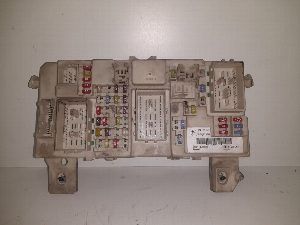 CAJA RELES / FUSIBLES FORD FOCUS BERLINA (CAP) 2007