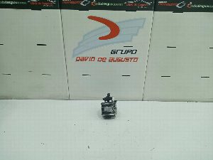 PINZA DE FRENO DELANTERA DERECHA SUZUKI BURGMAN 650 2008