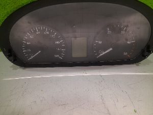 CUADRO INSTRUMENTOS MERCEDES-BENZ