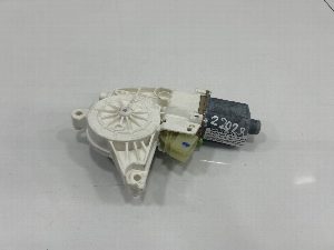 MOTOR ELEVALUNAS DELANTERO DERECHO MERCEDES-BENZ