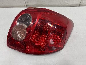 PILOTO TRASERO DERECHO TOYOTA AURIS 2008