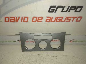 CARCASA CENTRAL DE RADIO VOLKSWAGEN PASSAT VARIANT (3C5)