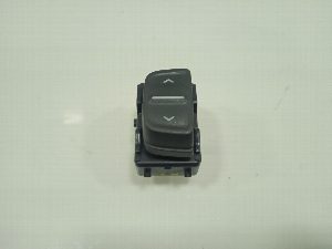 MANDO ELEVALUNAS DELANTERO IZQUIERDO DACIA SANDERO 2013