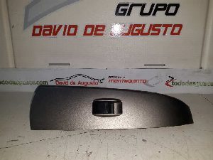 MANDO ELEVALUNAS TRASERO DERECHO TOYOTA PRIUS (NHW20)