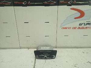 SISTEMA AUDIO / RADIO CD Q3 (8UG) 2015