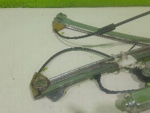 ELEVALUNAS DELANTERO DERECHO BMW X5 (E53) 2002