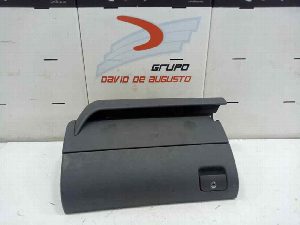GUANTERA SEAT LEON (1M1) 2000