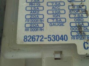CAJA RELES / FUSIBLES TOYOTA LEXUS IS 200 (DS2/IS2) 2006