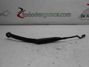 BRAZO LIMPIA DELANTERO DERECHO NISSAN