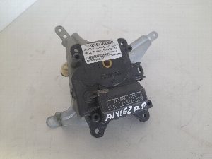 MOTOR TRAMPILLA CLIMATIZACION TOYOTA LAND CRUISER (J12)