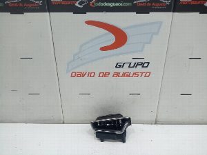 REJILLA AIRE DELANTERA IZQUIERDA TOYOTA COROLLA (210)