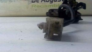 CERRADURA MALETERO / PORTON NISSAN VANETTE CARGO 1999