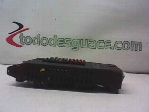 CAJA RELES / FUSIBLES MERCEDES