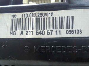 CUADRO INSTRUMENTOS MERCEDES CLASE E (W211) BERLINA 2002