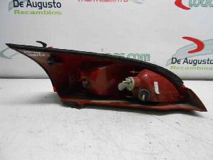PILOTO TRASERO IZQUIERDO FORD FOCUS BERLINA (CAK) 2001