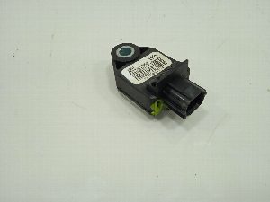 SENSOR DE IMPACTO TOYOTA AURIS 2015