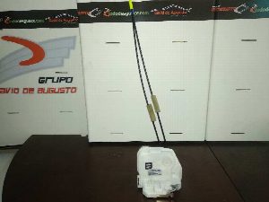 CERRADURA PUERTA DELANTERA DERECHA TOYOTA