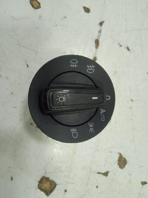 MANDO LUCES SKODA FABIA 2017