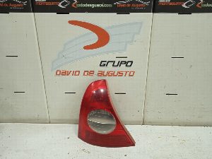 PILOTO TRASERO IZQUIERDO RENAULT CLIO II FASE II (B/CB0)