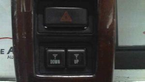 INTERRUPTOR WARNING TOYOTA LAND CRUISER (J9) 2002