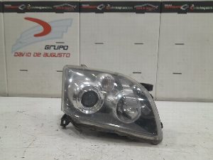 FARO DERECHO TOYOTA AVENSIS BERLINA (T25) 2006